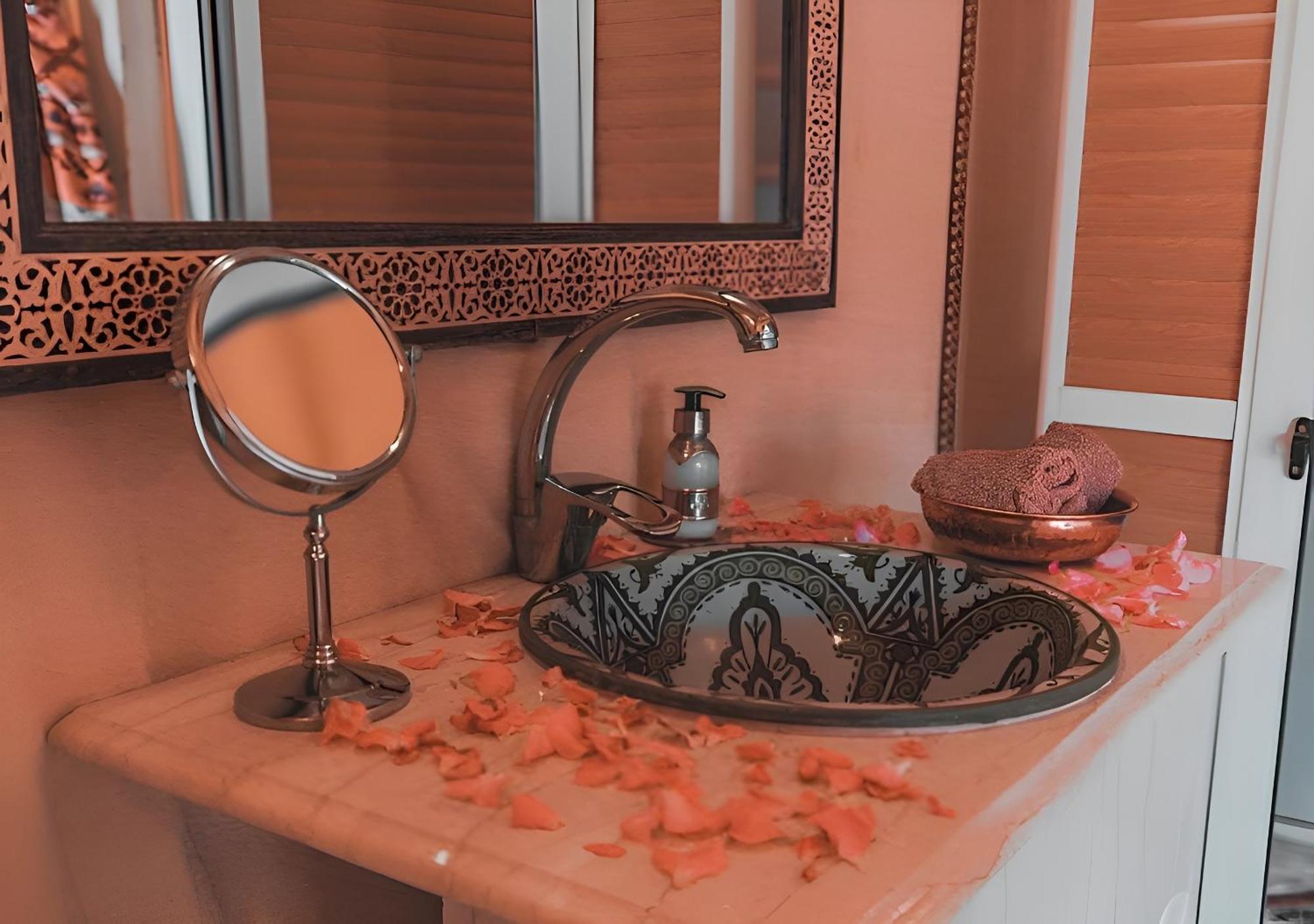 Merzouga Lovely Luxury Camp מראה חיצוני תמונה