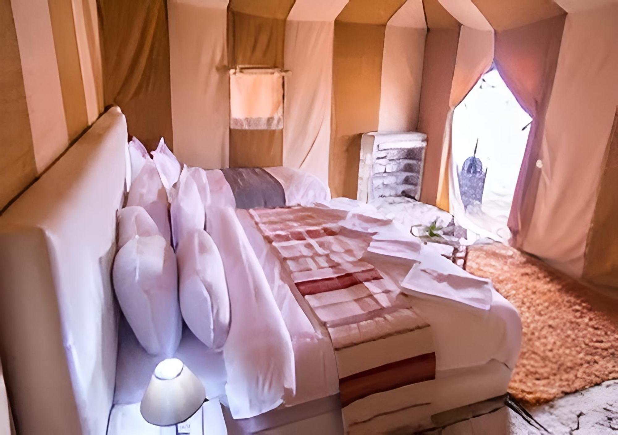 Merzouga Lovely Luxury Camp מראה חיצוני תמונה