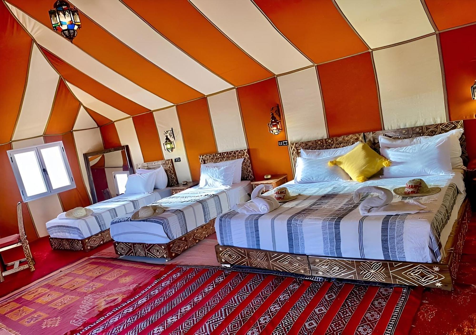 Merzouga Lovely Luxury Camp מראה חיצוני תמונה