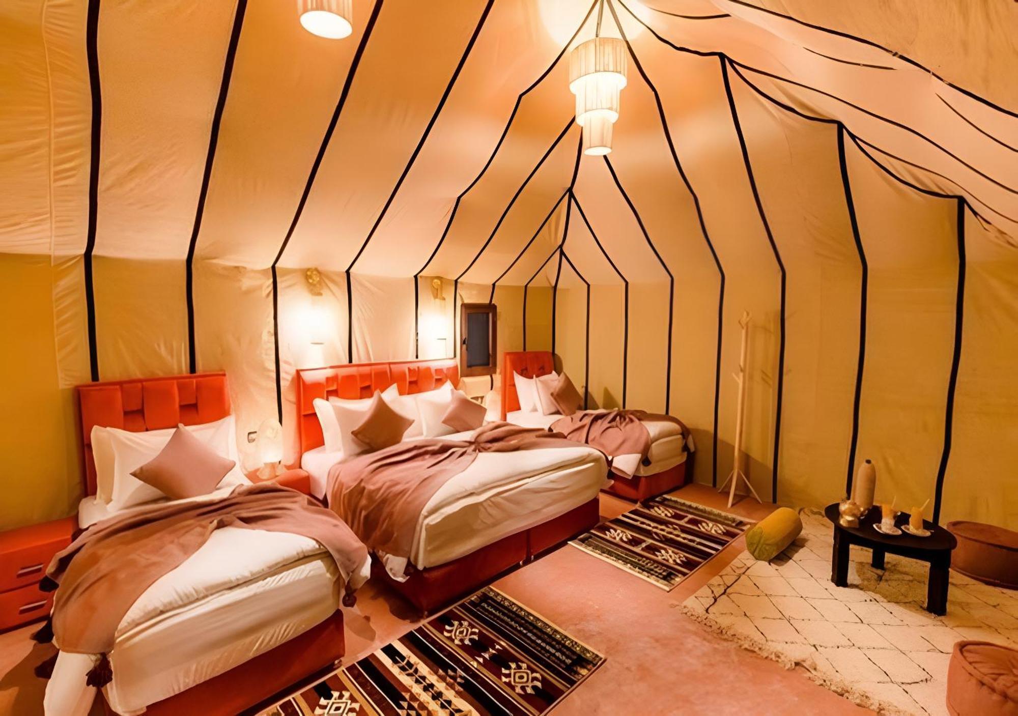 Merzouga Lovely Luxury Camp מראה חיצוני תמונה