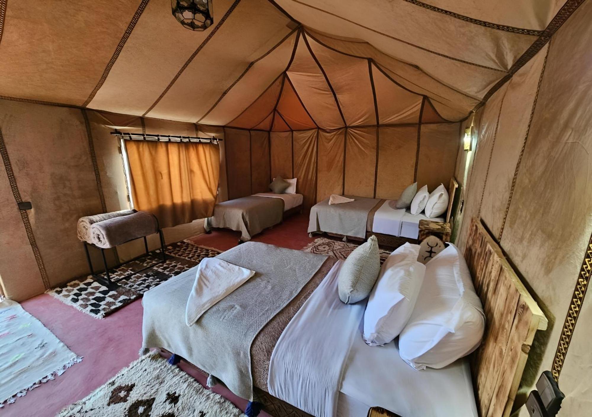 Merzouga Lovely Luxury Camp מראה חיצוני תמונה