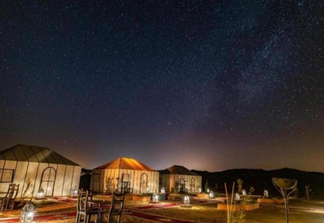Merzouga Lovely Luxury Camp מראה חיצוני תמונה