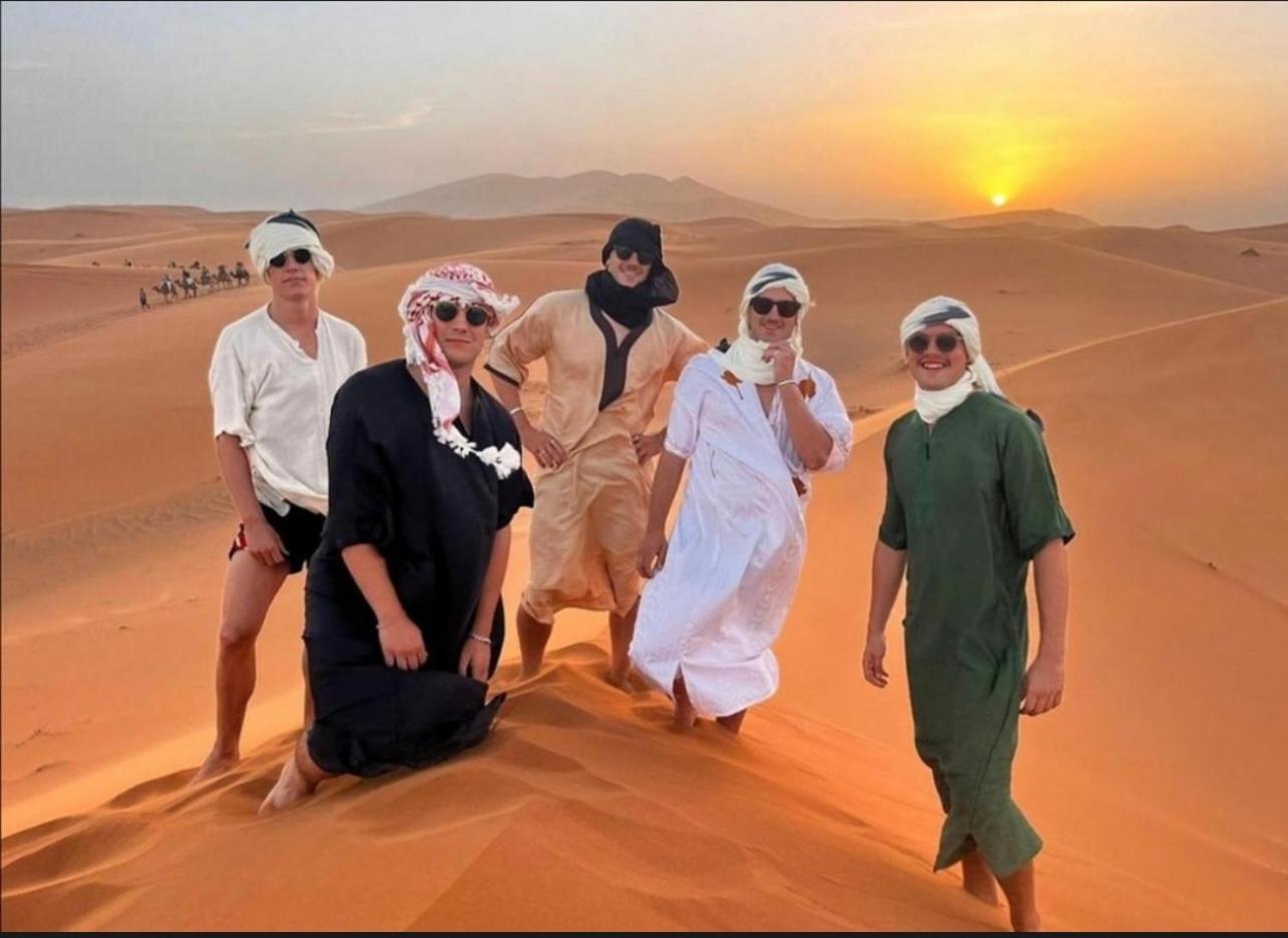 Merzouga Lovely Luxury Camp מראה חיצוני תמונה