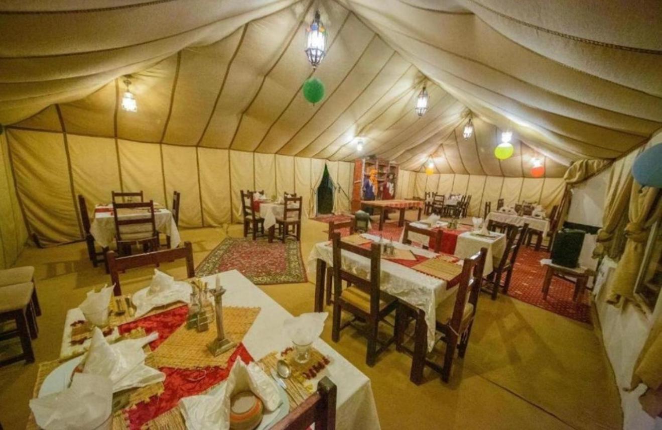 Merzouga Lovely Luxury Camp מראה חיצוני תמונה