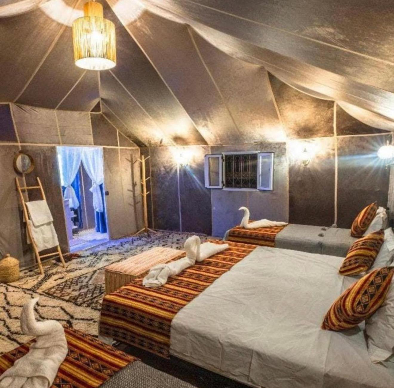 Merzouga Lovely Luxury Camp מראה חיצוני תמונה